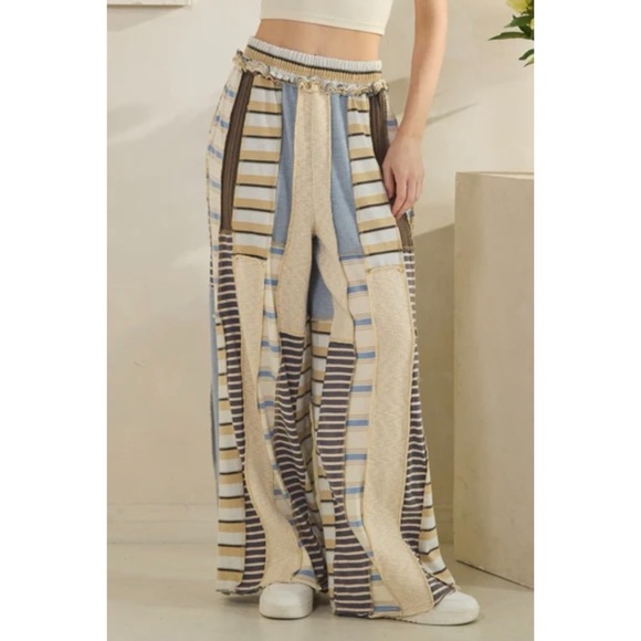 Oli & Hali Pants - Oli & Hali Cream Blue Multicolor Striped Pants